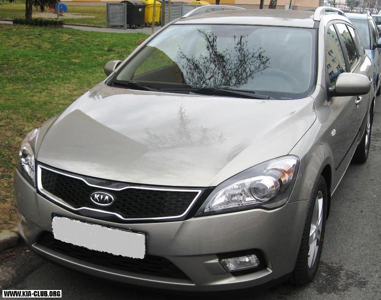 1 Kia Ceed SW 2012