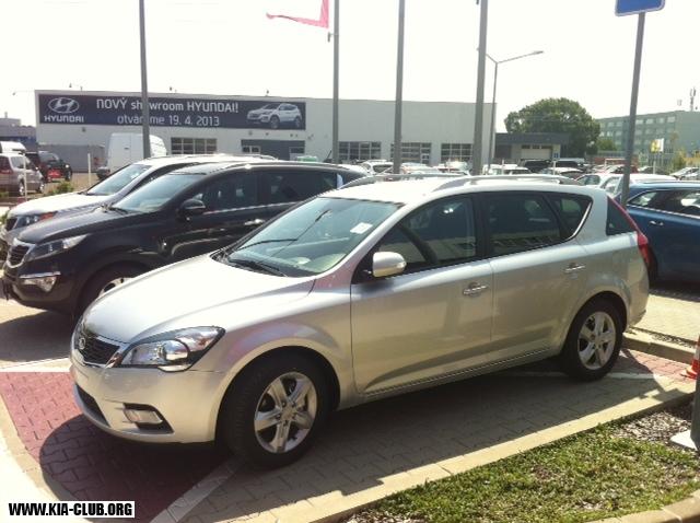 KIA C'eed SW MY2012